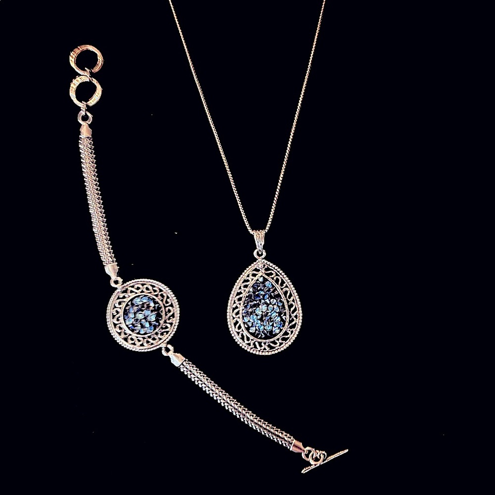 Opulenza Blue Swiorski crystal necklace and bracelet with toggle clasp.